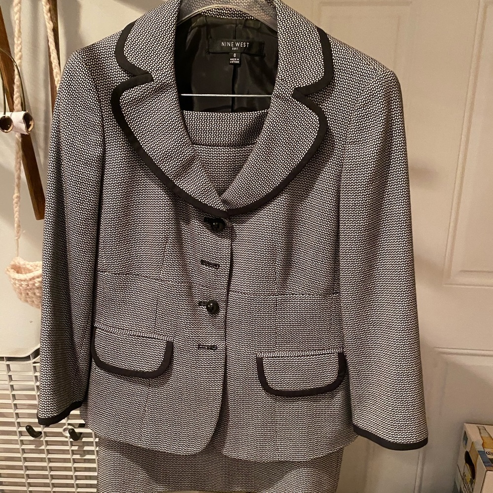 Nine West 2-piece suit